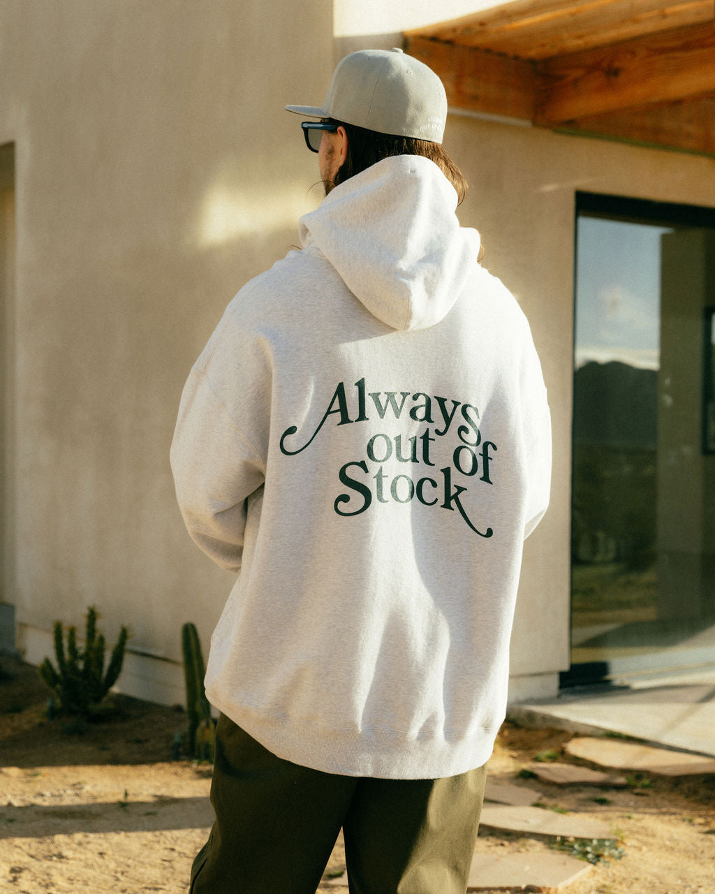 TOPS/SWEATSHIRTS