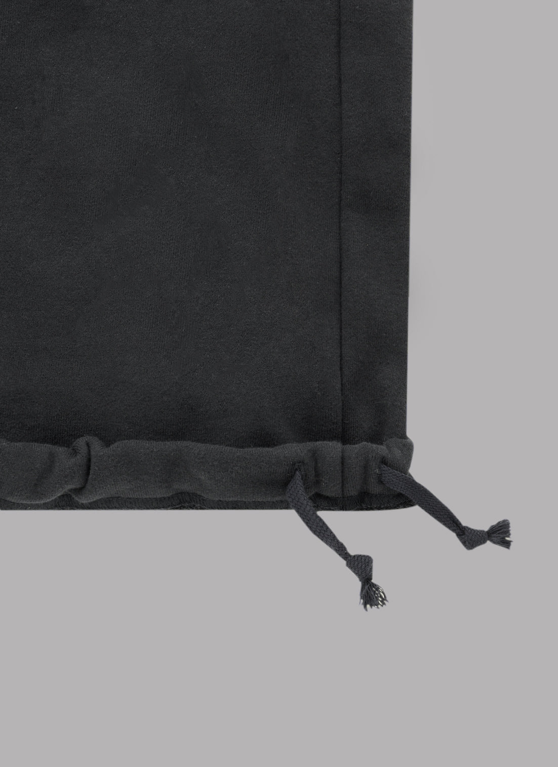 BASIC LOGO SWEAT PANTS - CHARCOAL x OFF WHITE