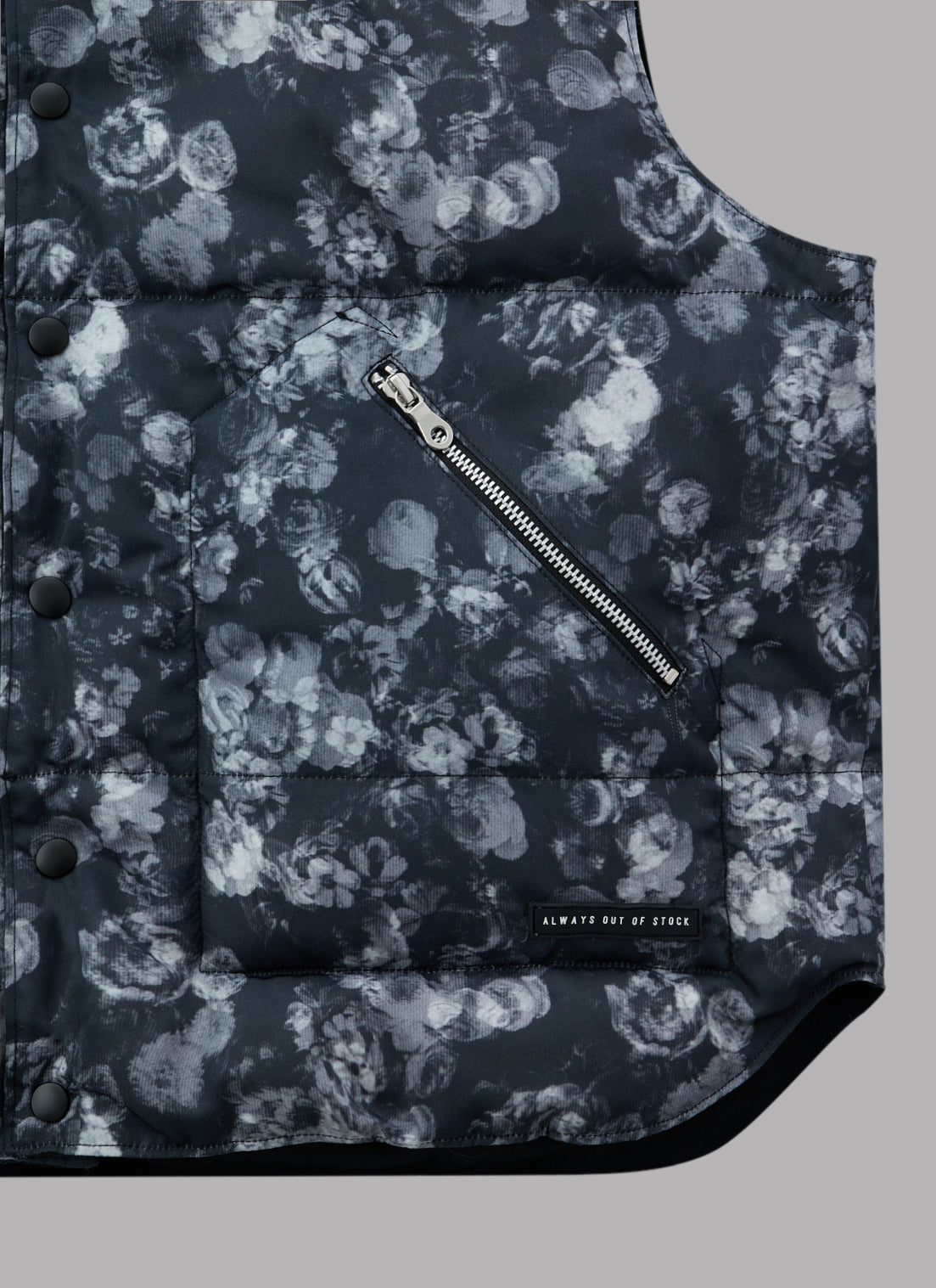 REVERSIBLE DOWN VEST-BLACK