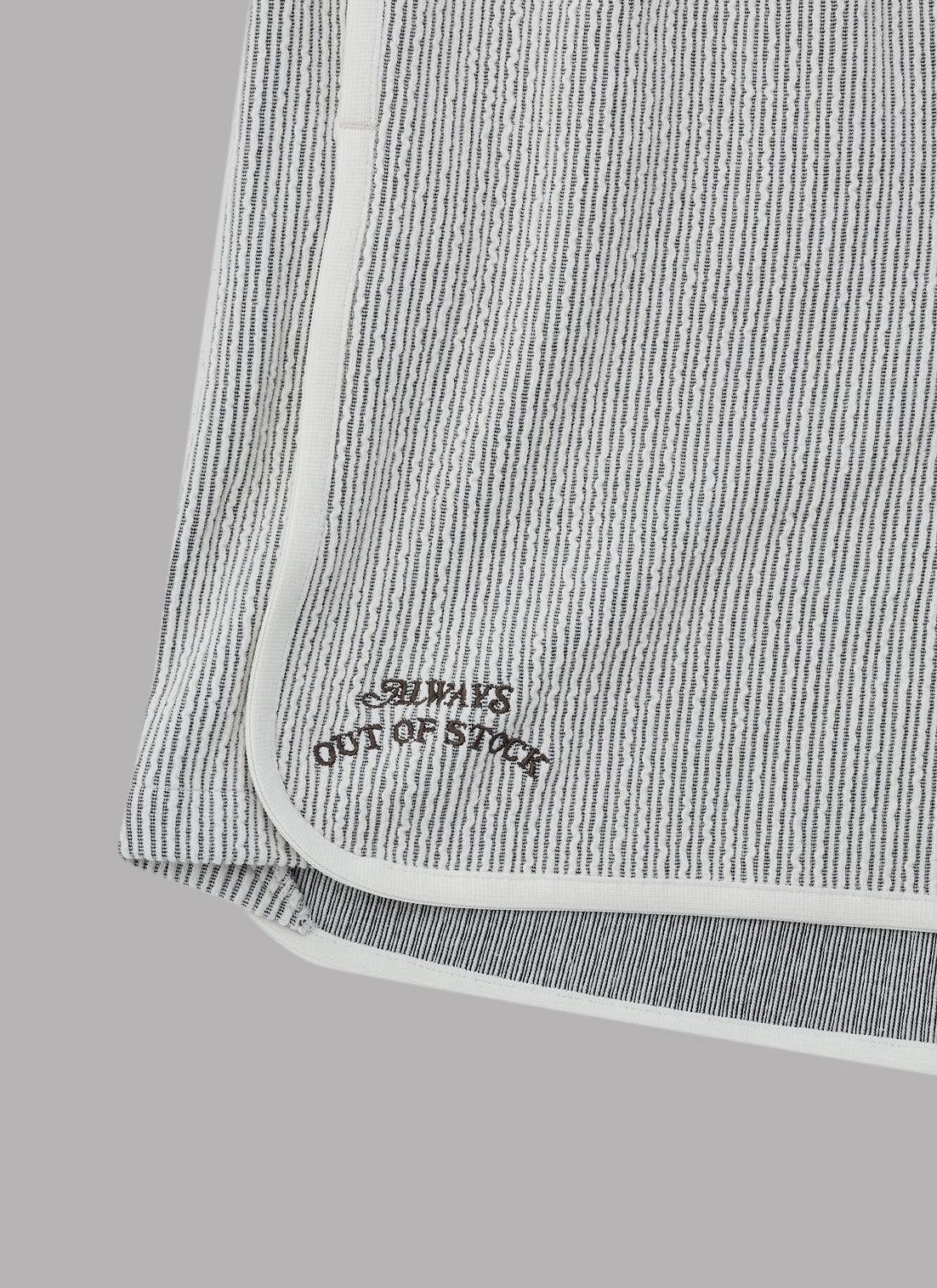 FRILL STRIPES BASKETBALL SHORTS-GRAY