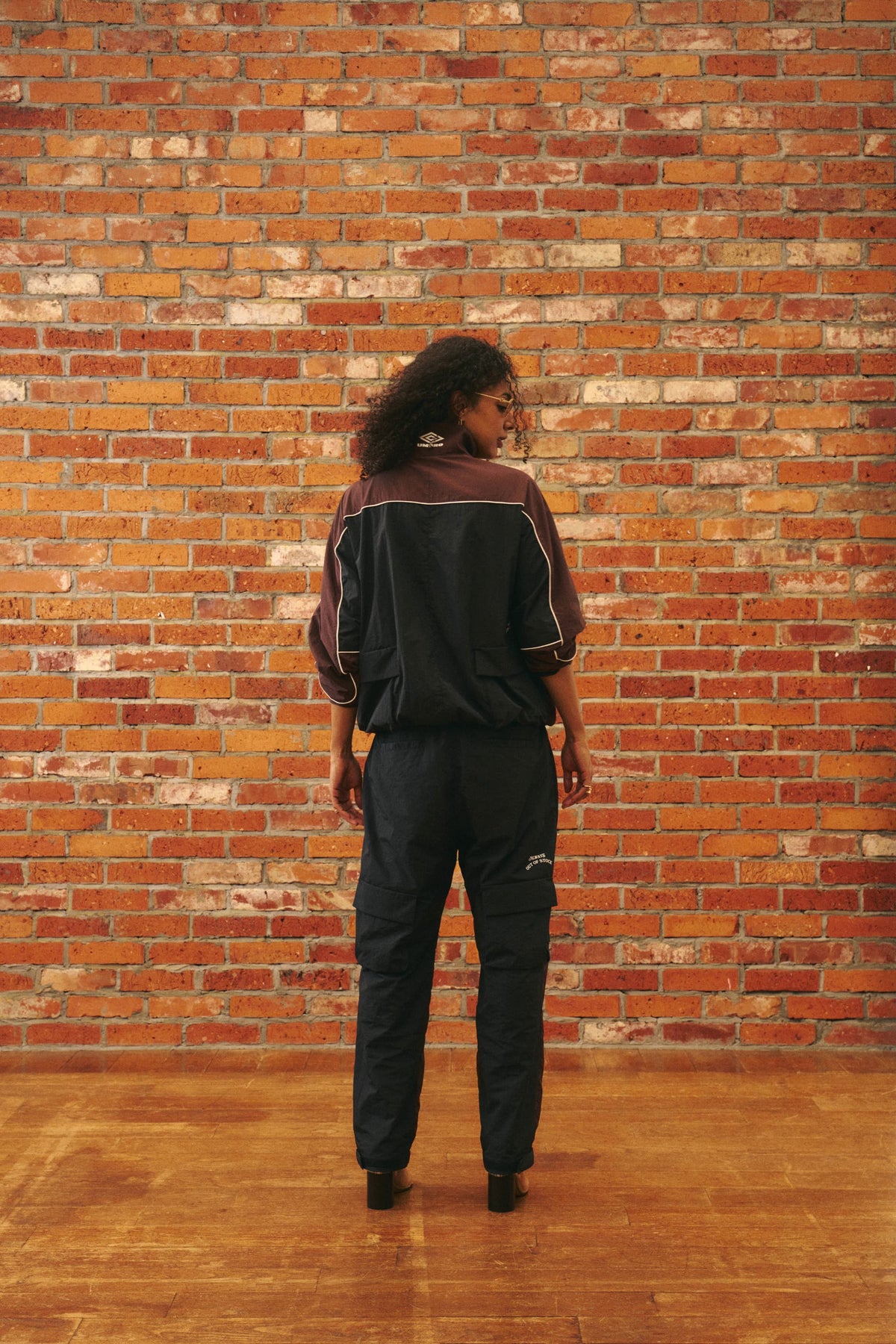 UMBRO SHELL PANTS-BROWN