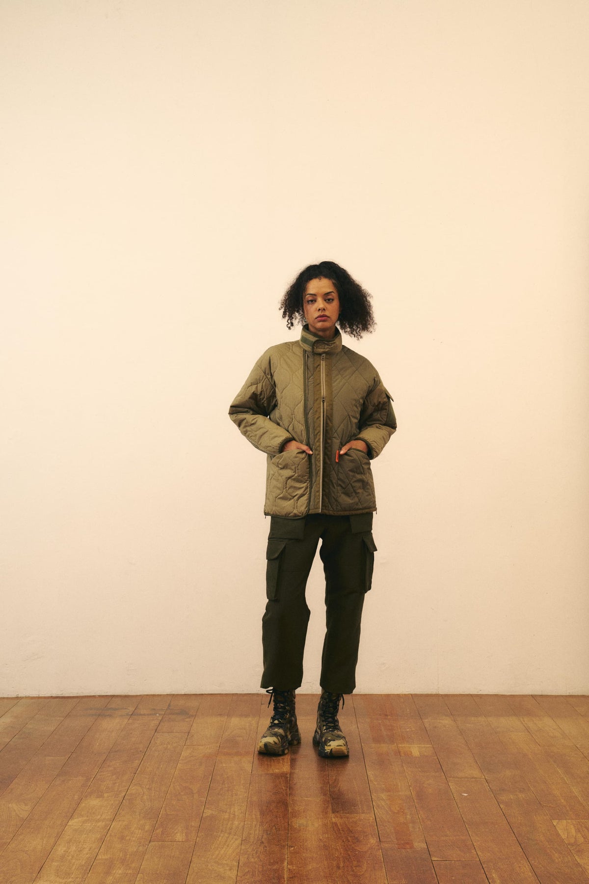 SWITCHED QUILTING JACKET - OLIVE