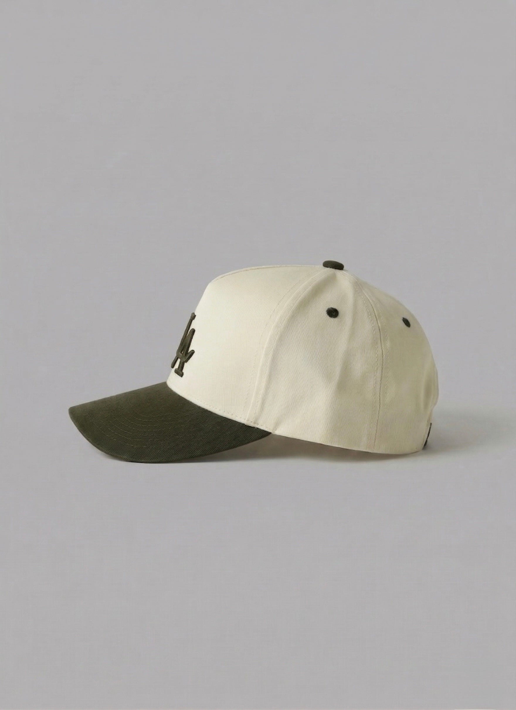 LA LOGO ADJUSTABLE CAP-OLIVE x IVORY