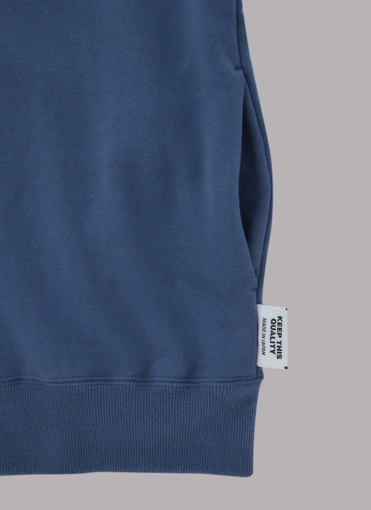 SWD_CREWNECK-DUSTY NAVY
