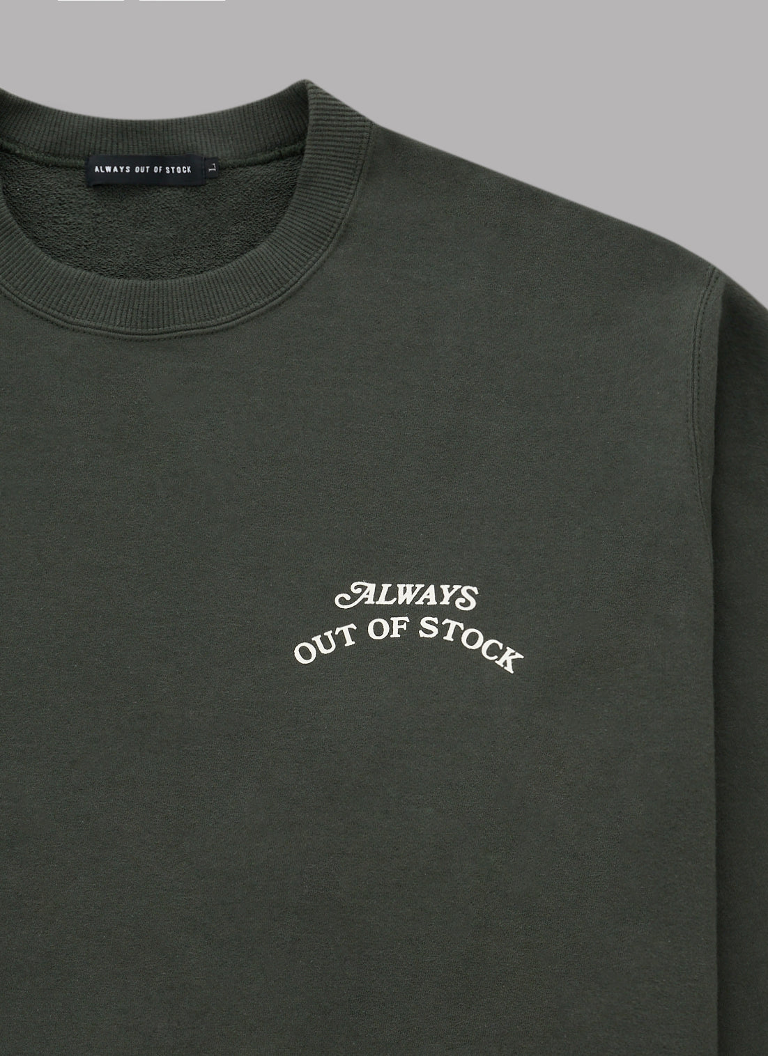 BASIC LOGO CREWNECK -OLIVE x OFF WHITE