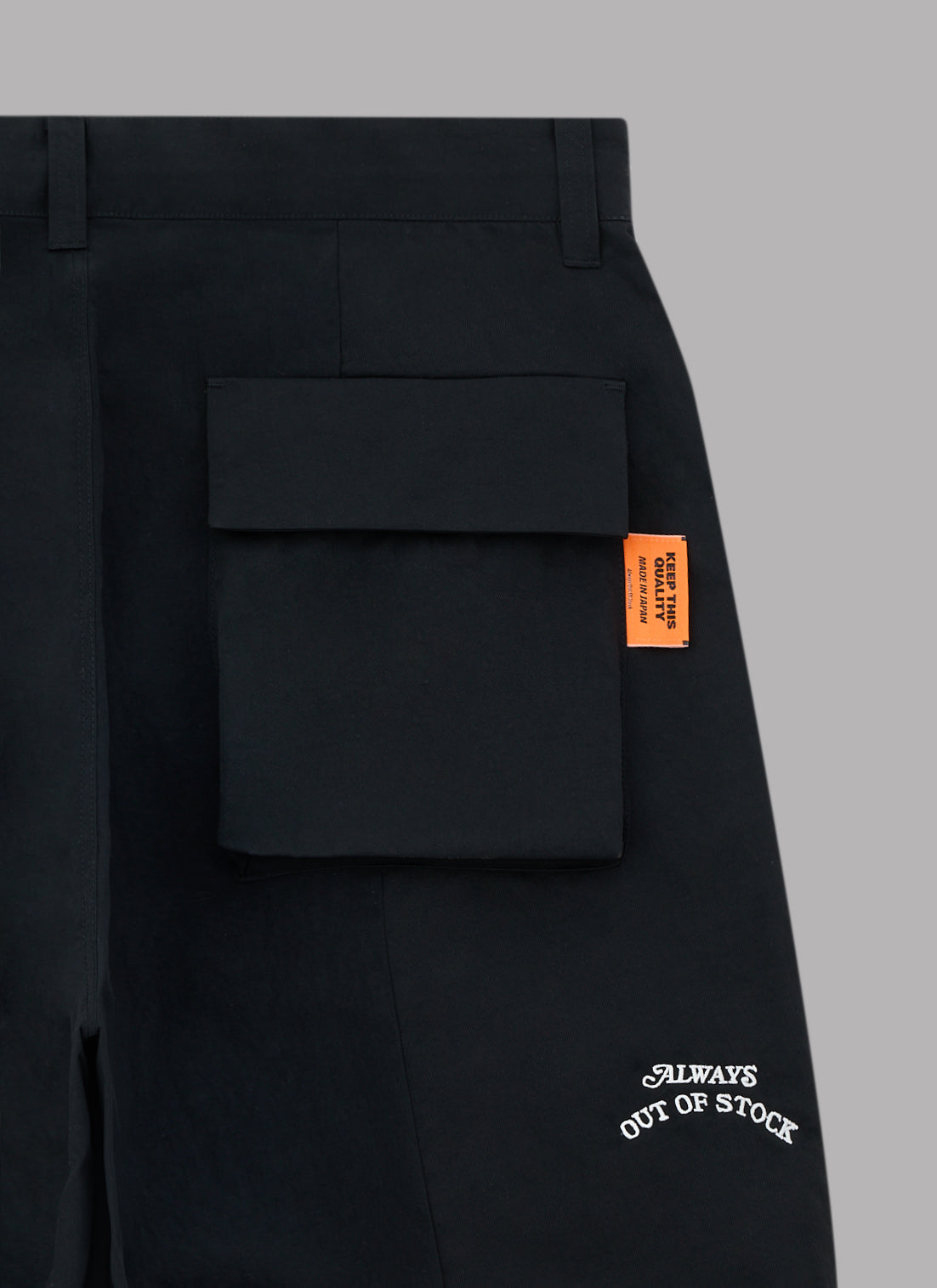 OVER PLEATED TROUSERS-BLACK