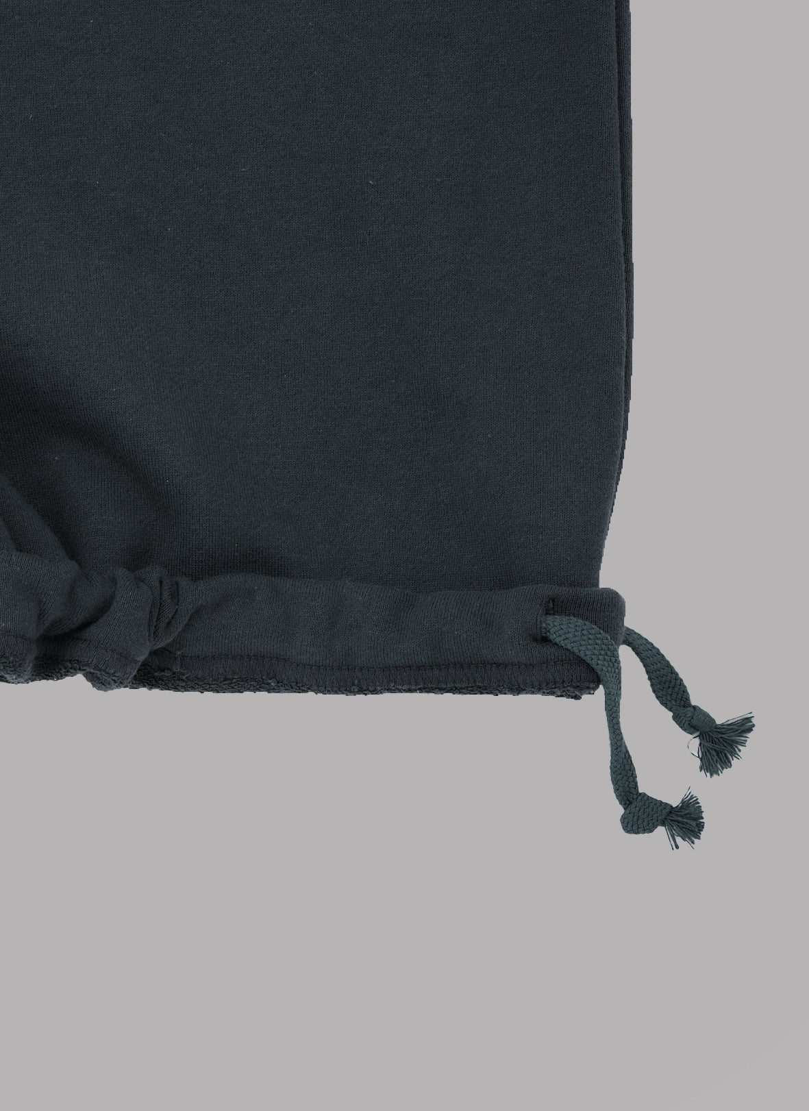 BASIC LOGO SWEAT PANTS - CHARCOAL x OFF WHITE