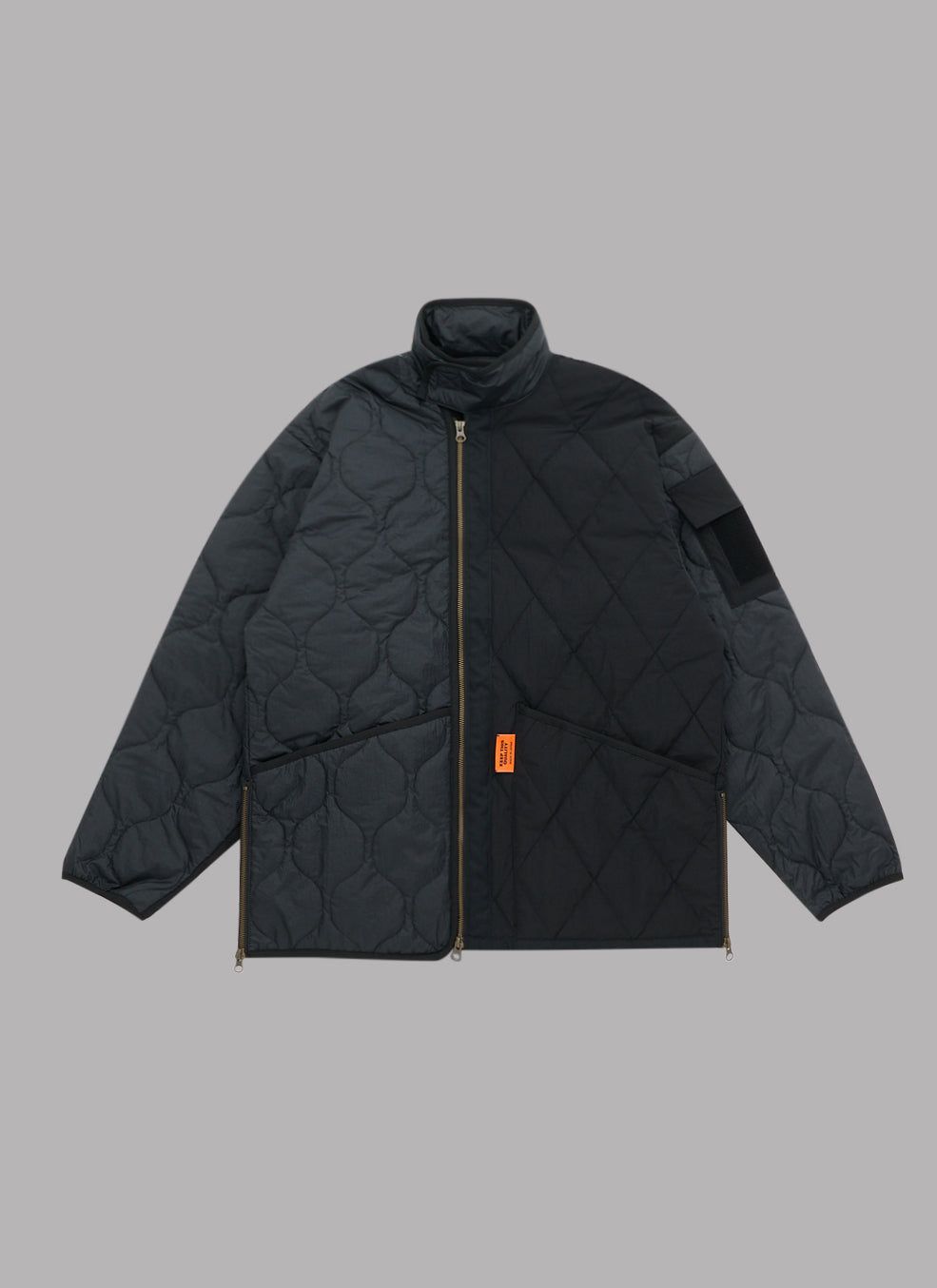 SWITCHED QUILTING JACKET - BLACK
