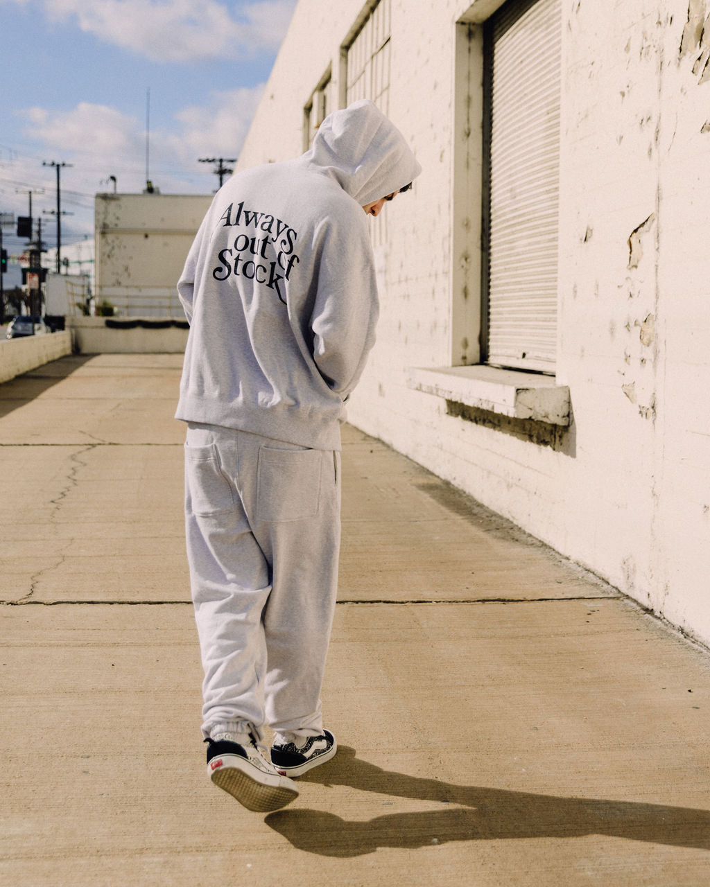 PLAY LOGO HOODIE-GRAY x BLACK