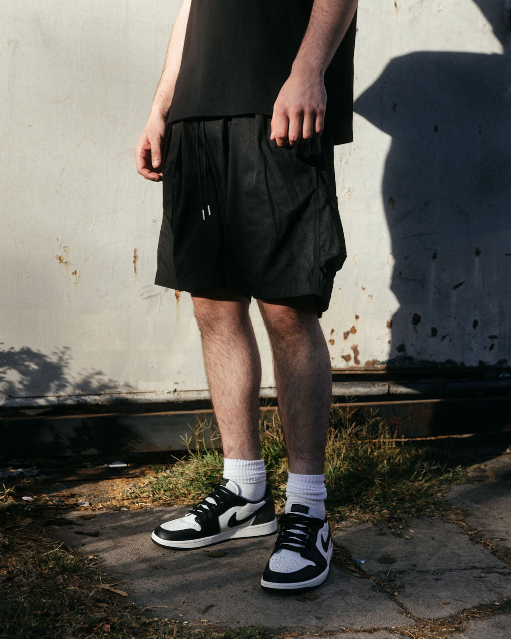 2WAY 2TUCK SHORTS-BLACK