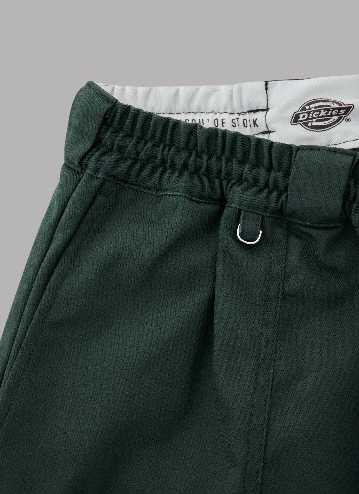 ALWAYS OUT OF STOCK x DICKIES SWITCHED SHORTS - GREEN