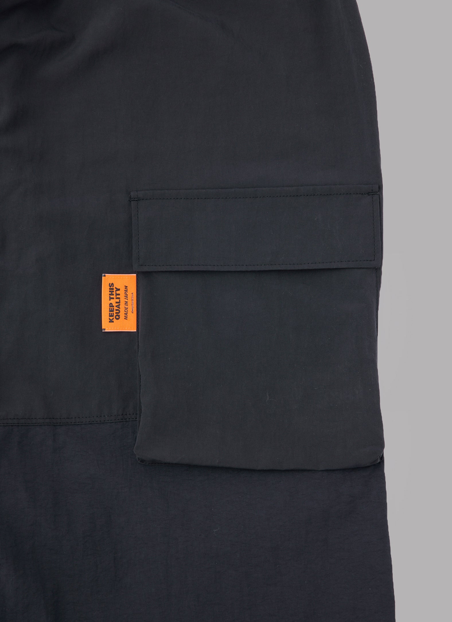 PARACHUTE FATIGUE PANTS-BLACK
