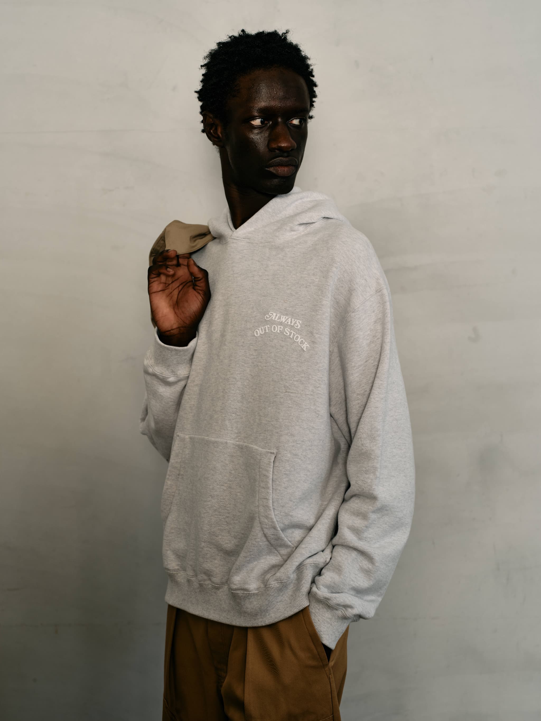 BASIC LOGO HOODIE - HEATHER GRAY