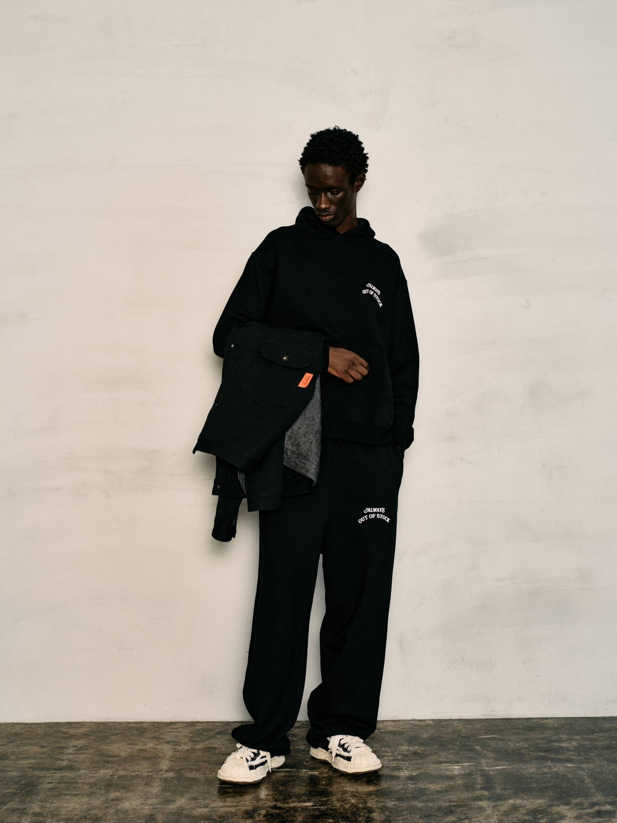 BASIC LOGO SWEAT PANTS - BLACK