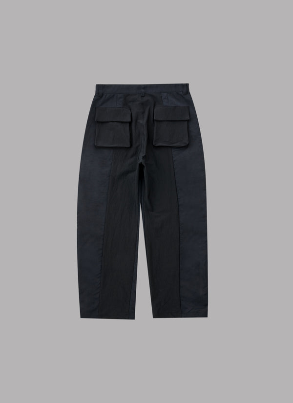 OVERTUCK JOGGER PANTS-BLACK