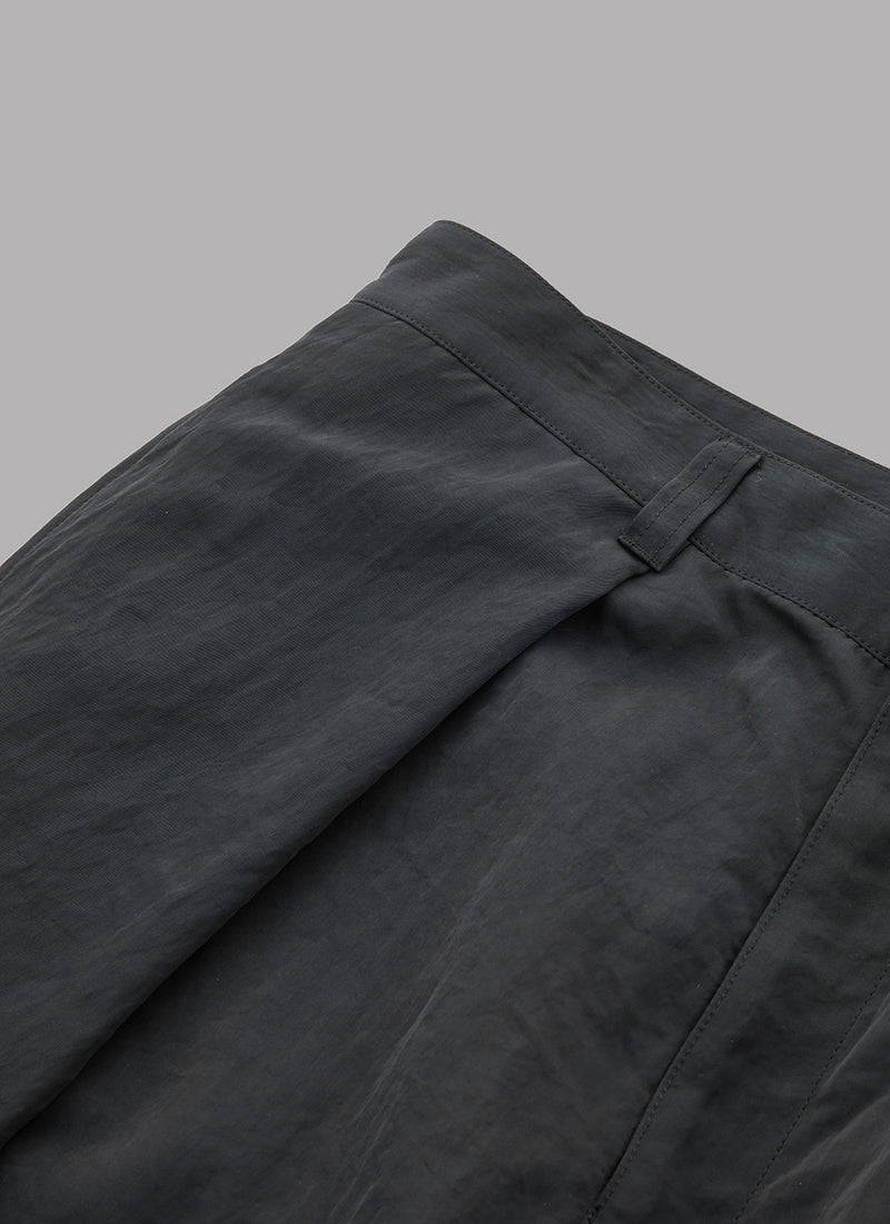 OVERTUCK JOGGER PANTS-BLACK