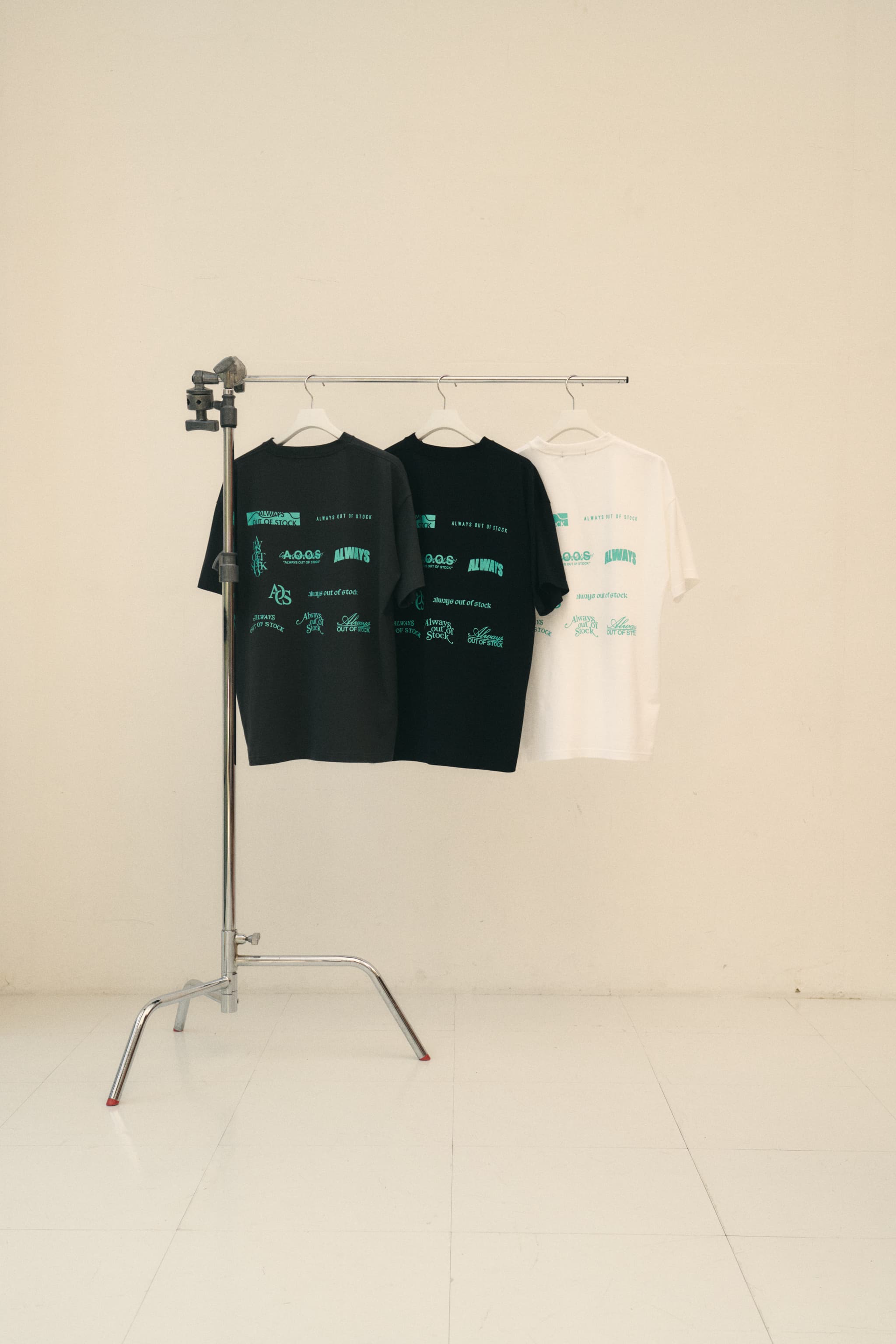 SUMMER TEE