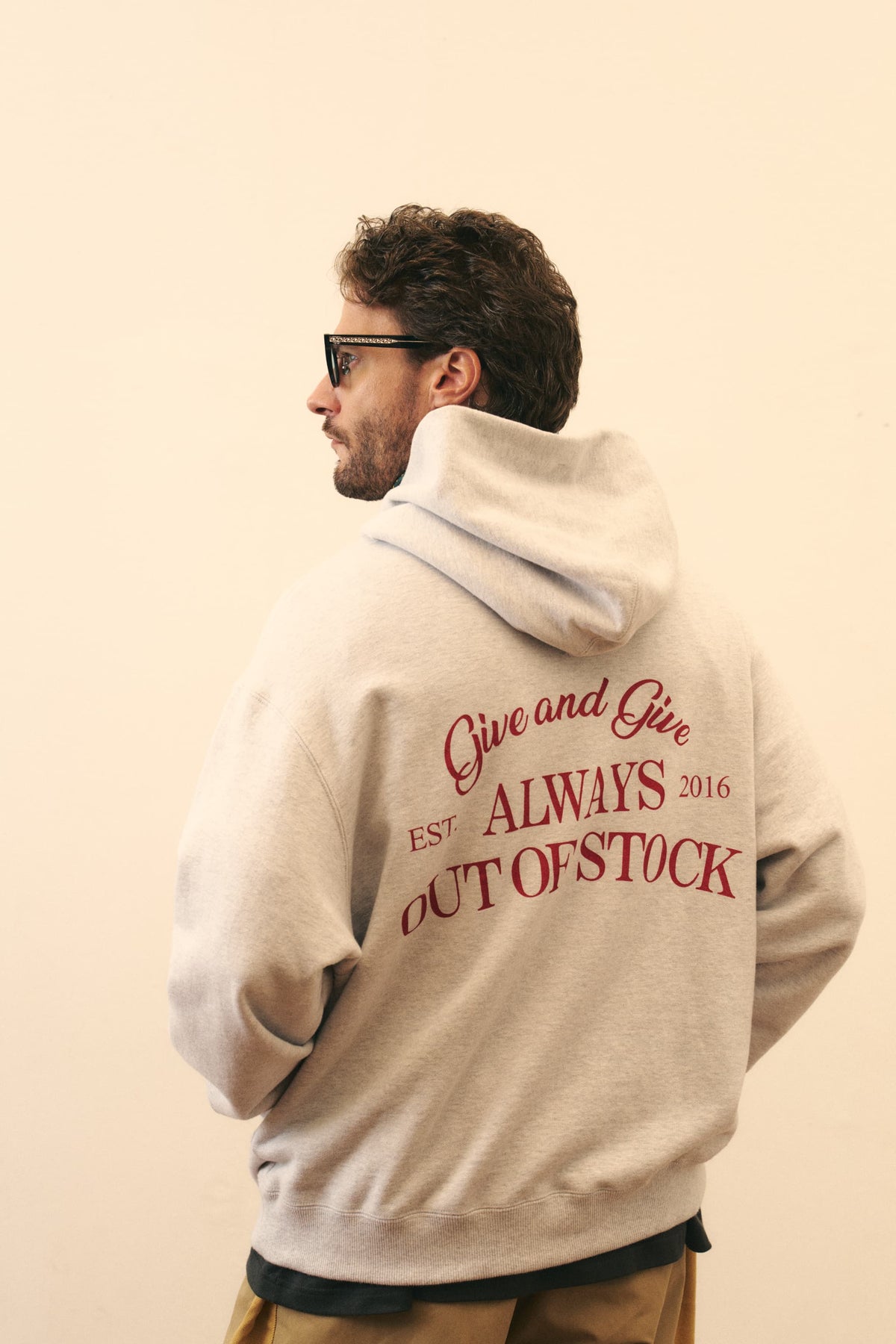 CLASSIC LOGO HOODIE - HEATHER GRAY