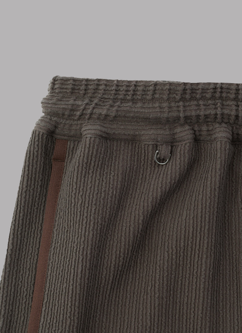 FRILL STRIPES BASKETBALL SHORTS-BROWN
