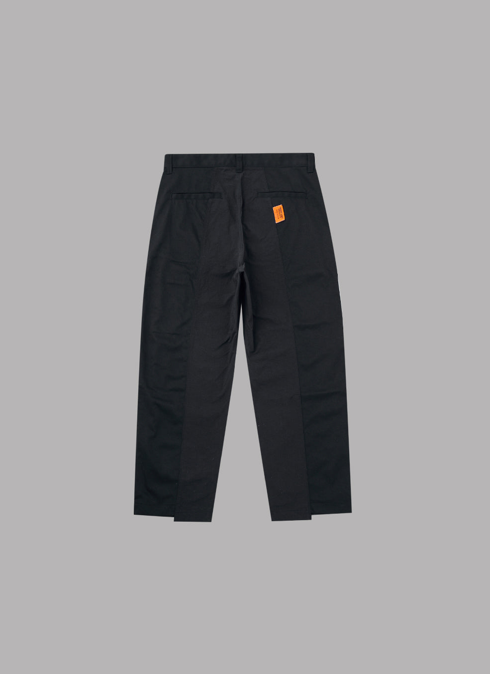 OVERTUCK PANTS-BLACK