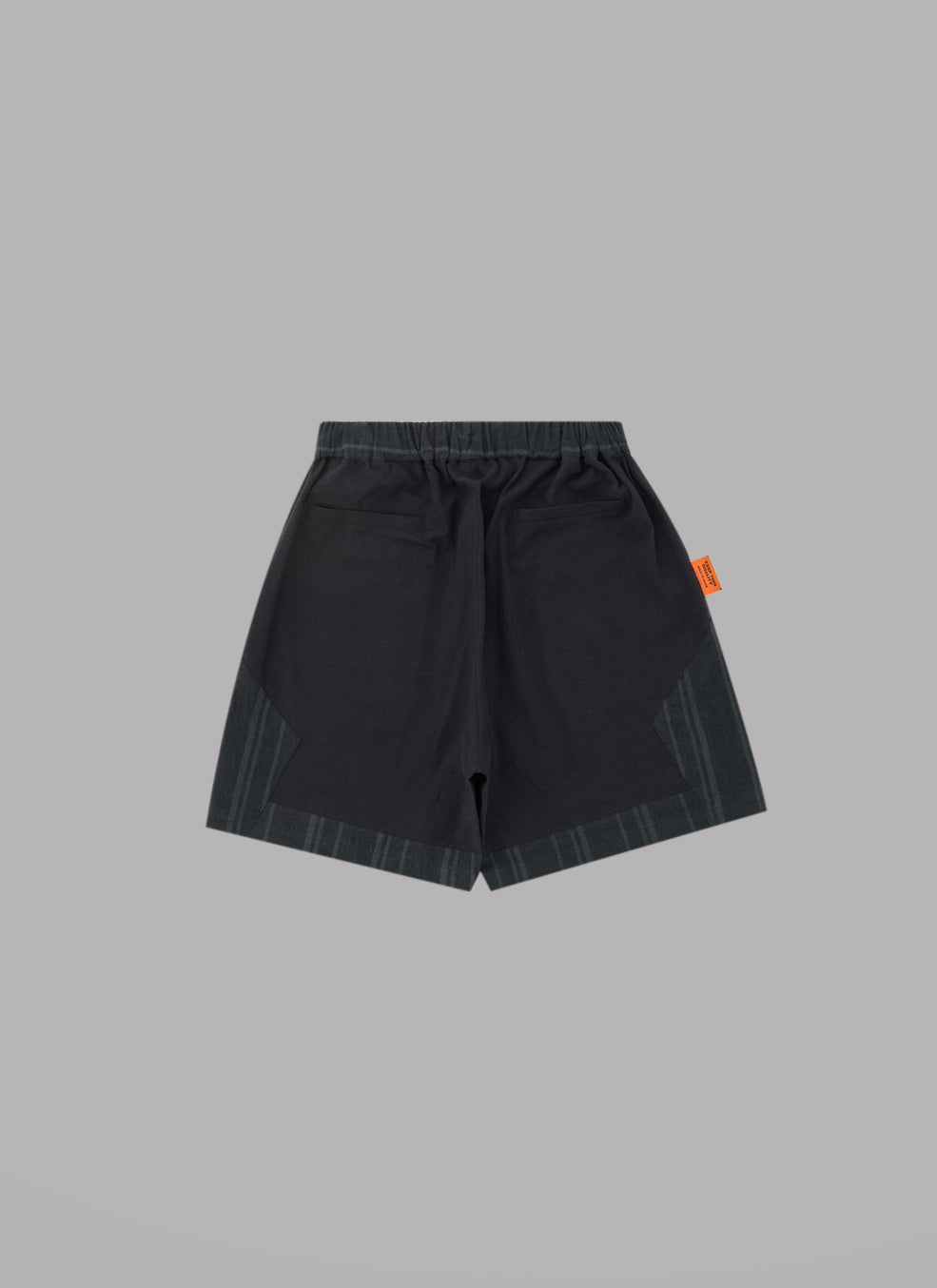 LINEN BASKETBALL SHORTS-BLACK
