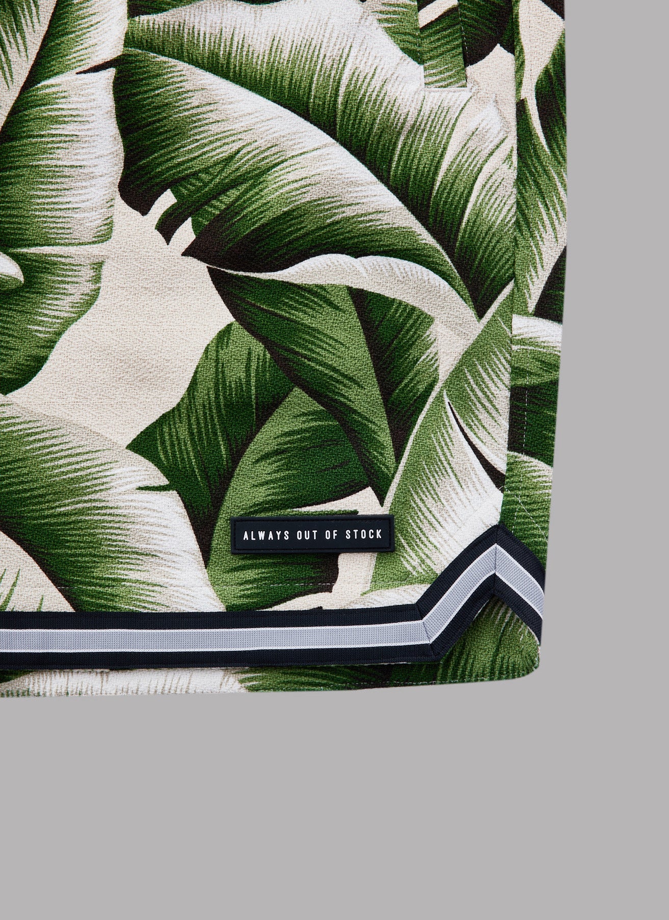 HAWAIIAN BASKETBALL SHORTS-BEIGE