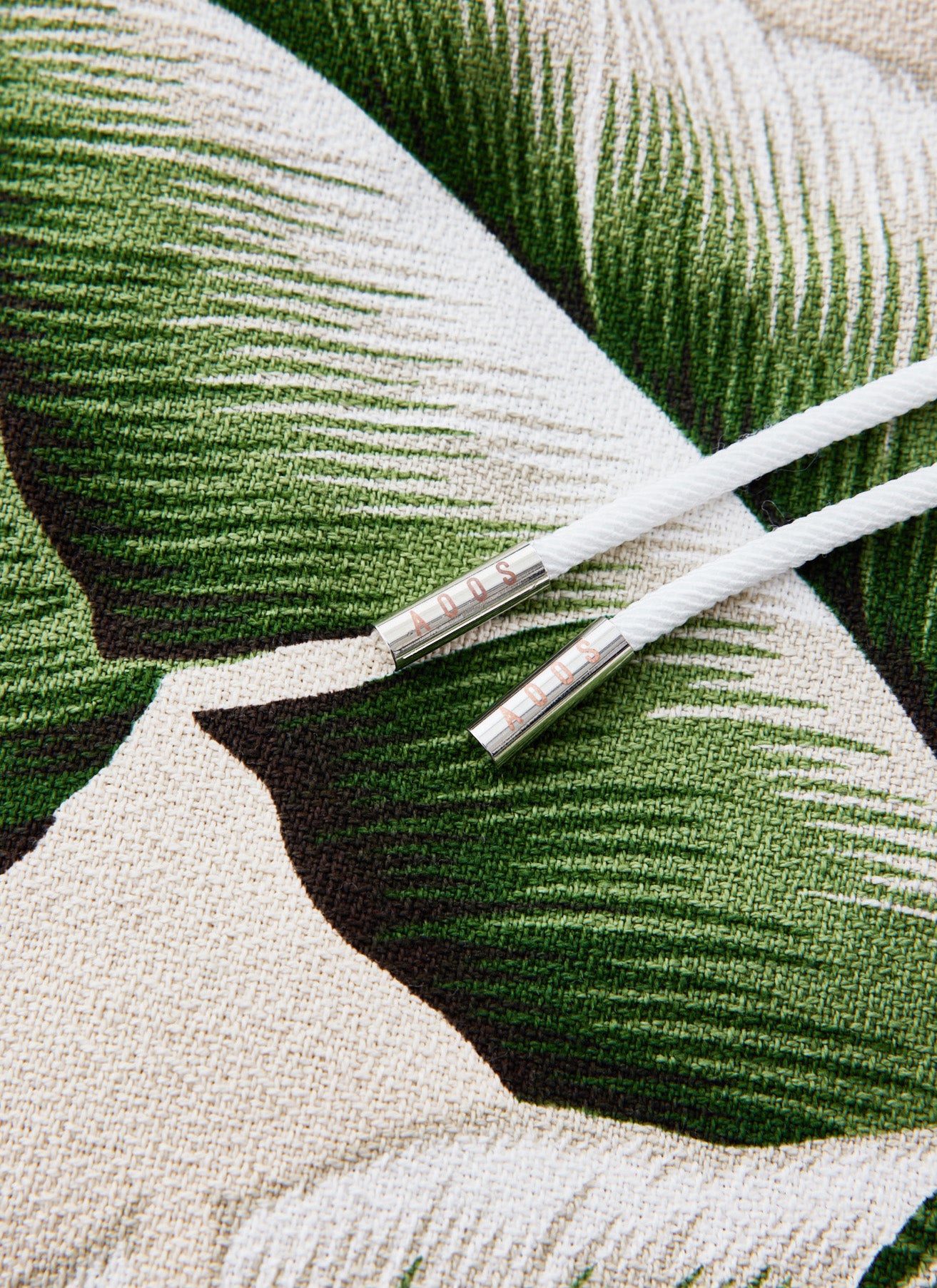 HAWAIIAN BASKETBALL SHORTS-BEIGE