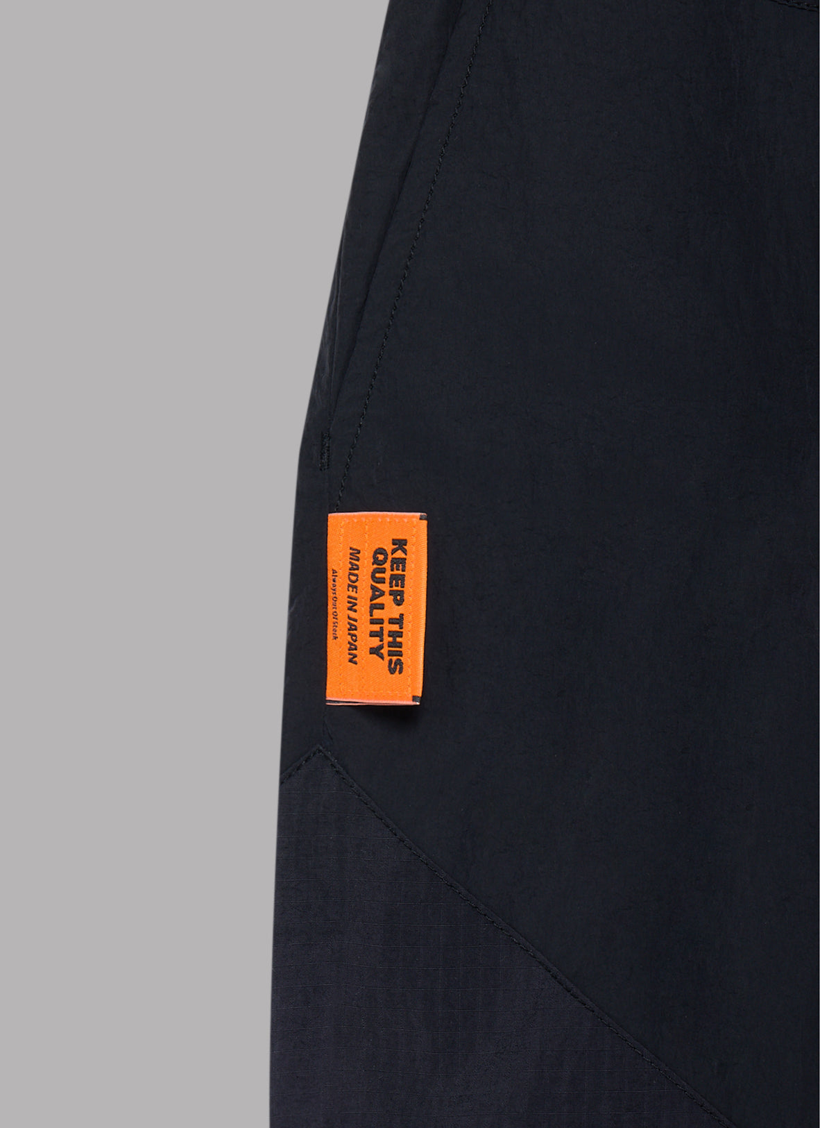 2-WAY BASKETBALL SHORTS - BLACK
