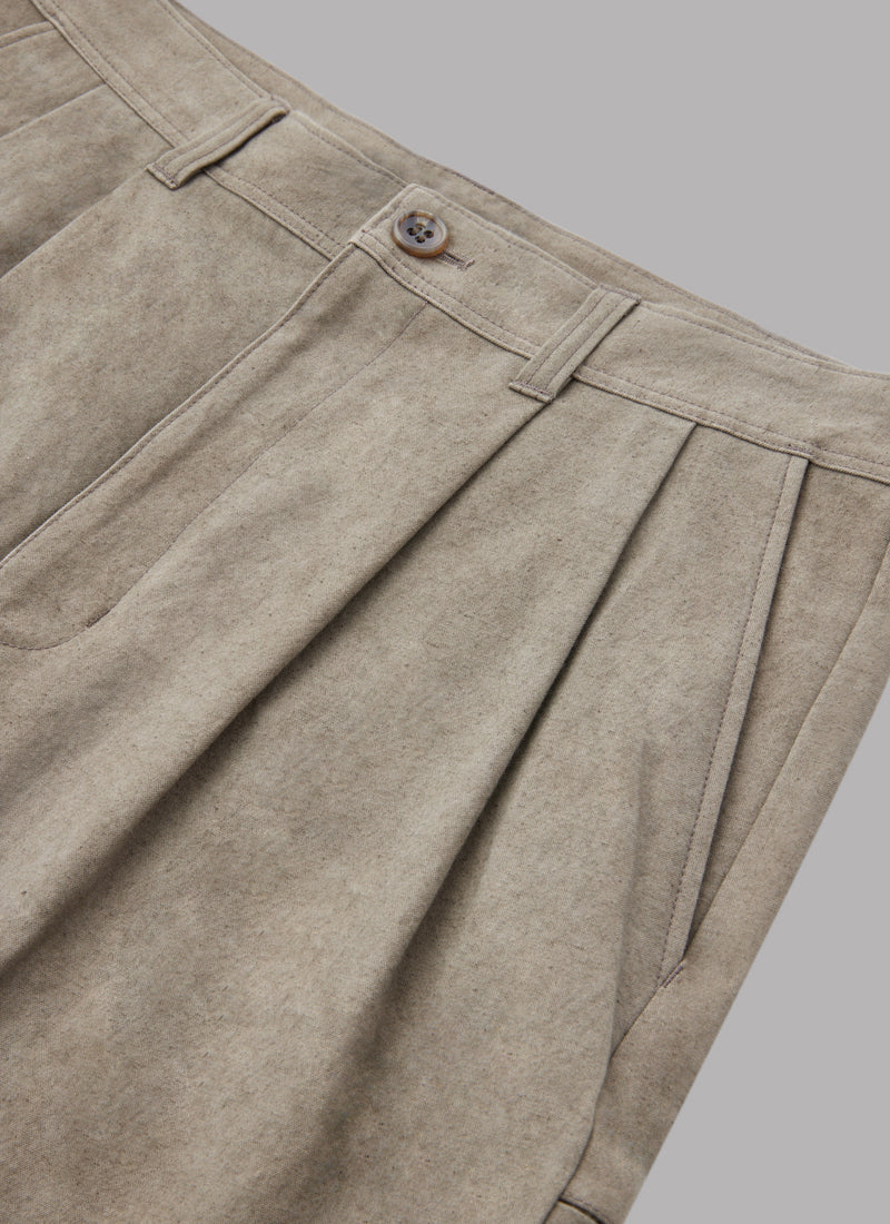 TWO TUCK CANVAS SHORTS-BEIGE