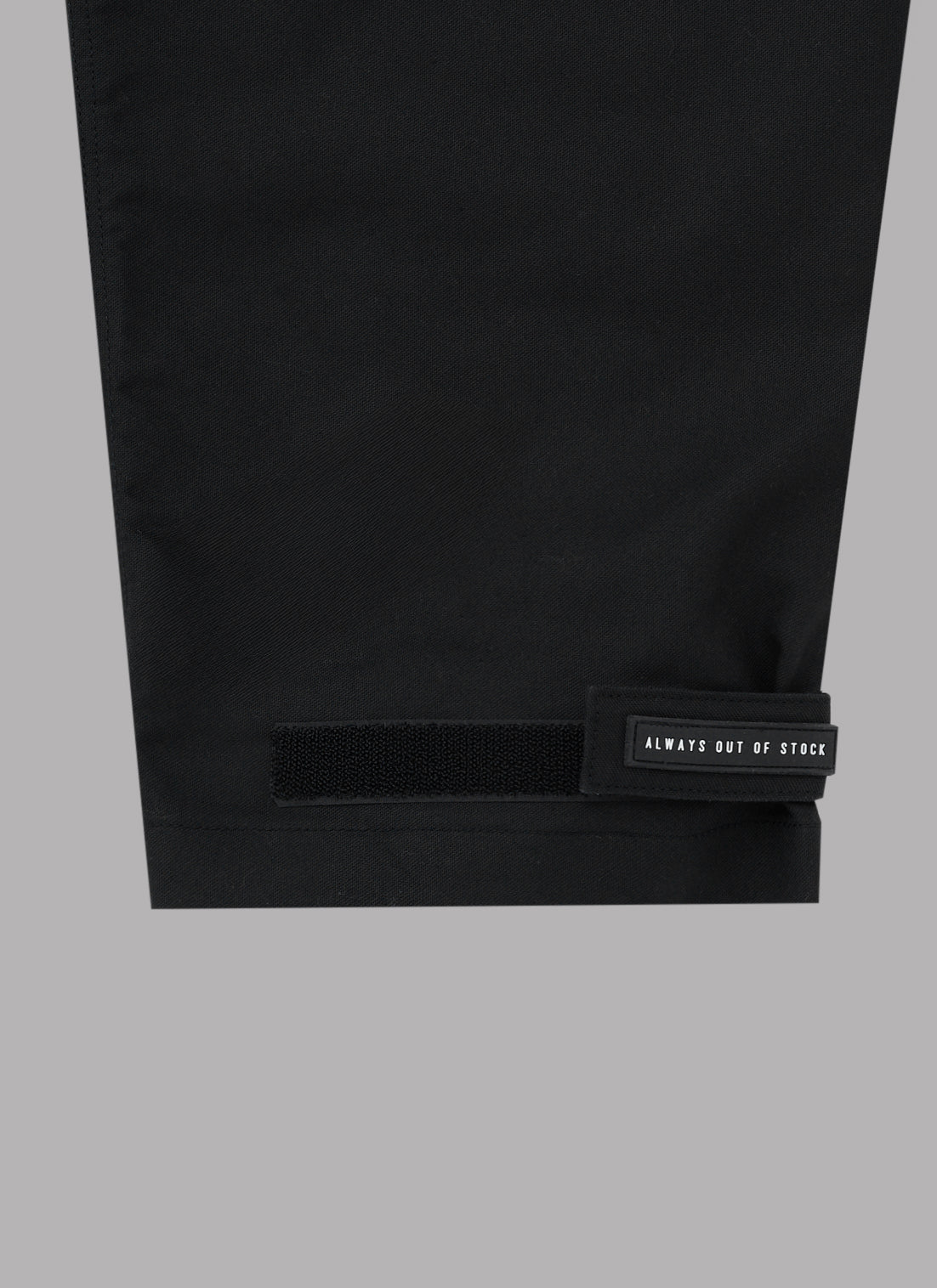 QUILTED SIDE BUTTON TROUSERS-BLACK