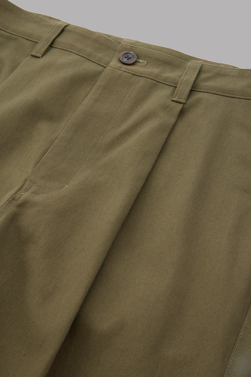 SIDE BUTTON TUCK PANTS-OLIVE