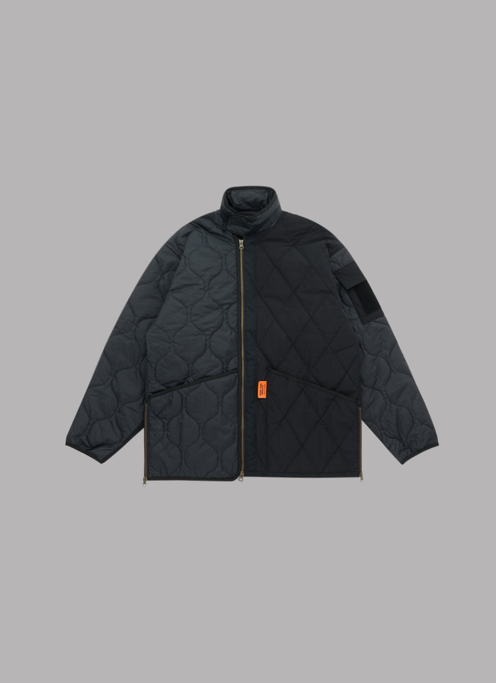 SWITCHED QUILTING JACKET - BLACK