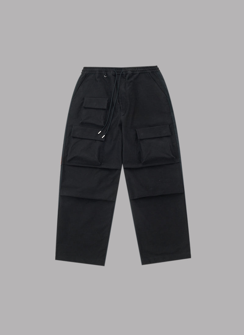 NINE POCKET WIDE CARGO-BLACK