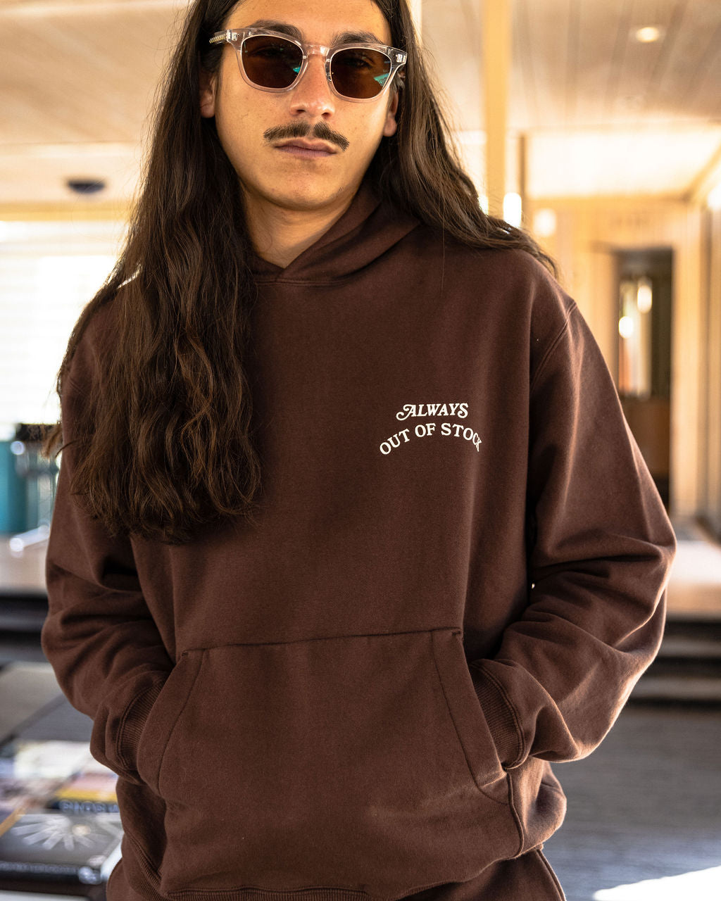 BASIC LOGO HOODIE-BROWN x OFF WHITE