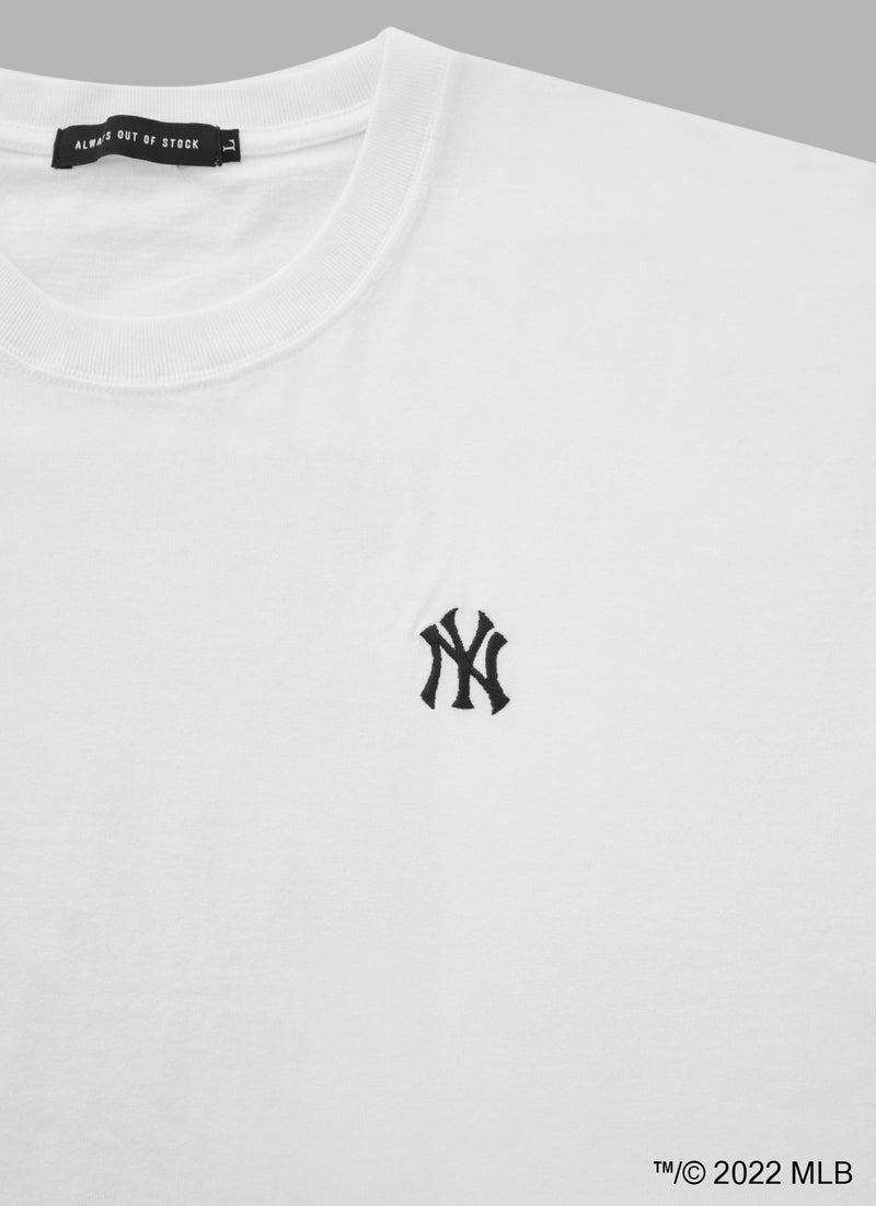 ALWAYS OUT OF STOCK ×New York Yankees PHOTO TEE - WHITE
