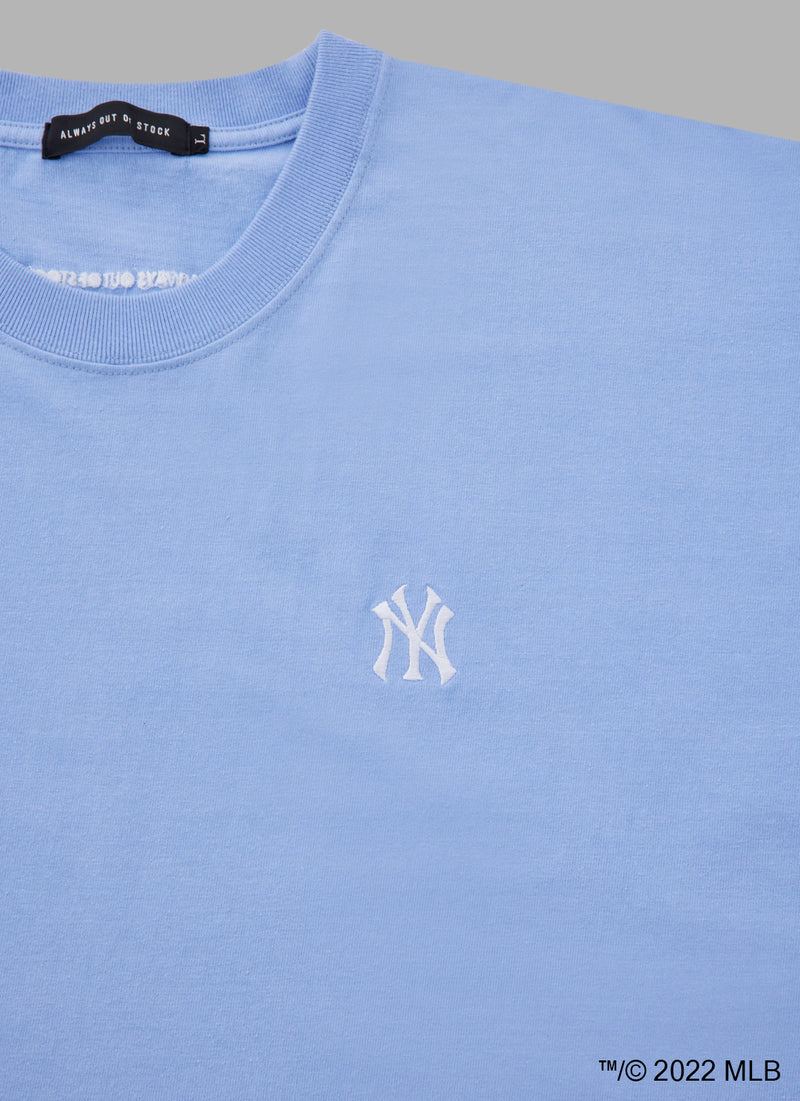 ALWAYS OUT OF STOCK × New York Yankees  SWITCHED TEE - DUSTY BLUE