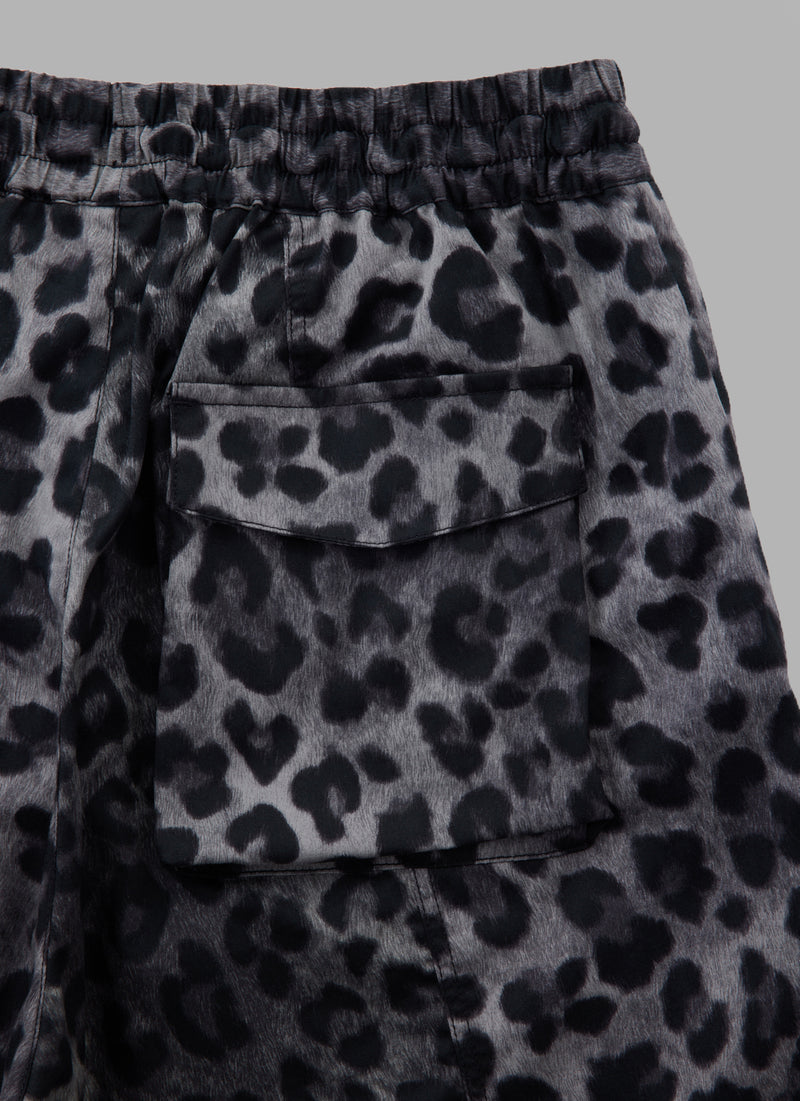 SWITCHED LEOPARD SHORTS  - BLACK